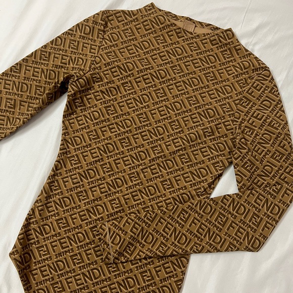 SKIMS x FENDI Mock Neck Long Sleeve Bodysuit Brown med - Picture 1 of 3